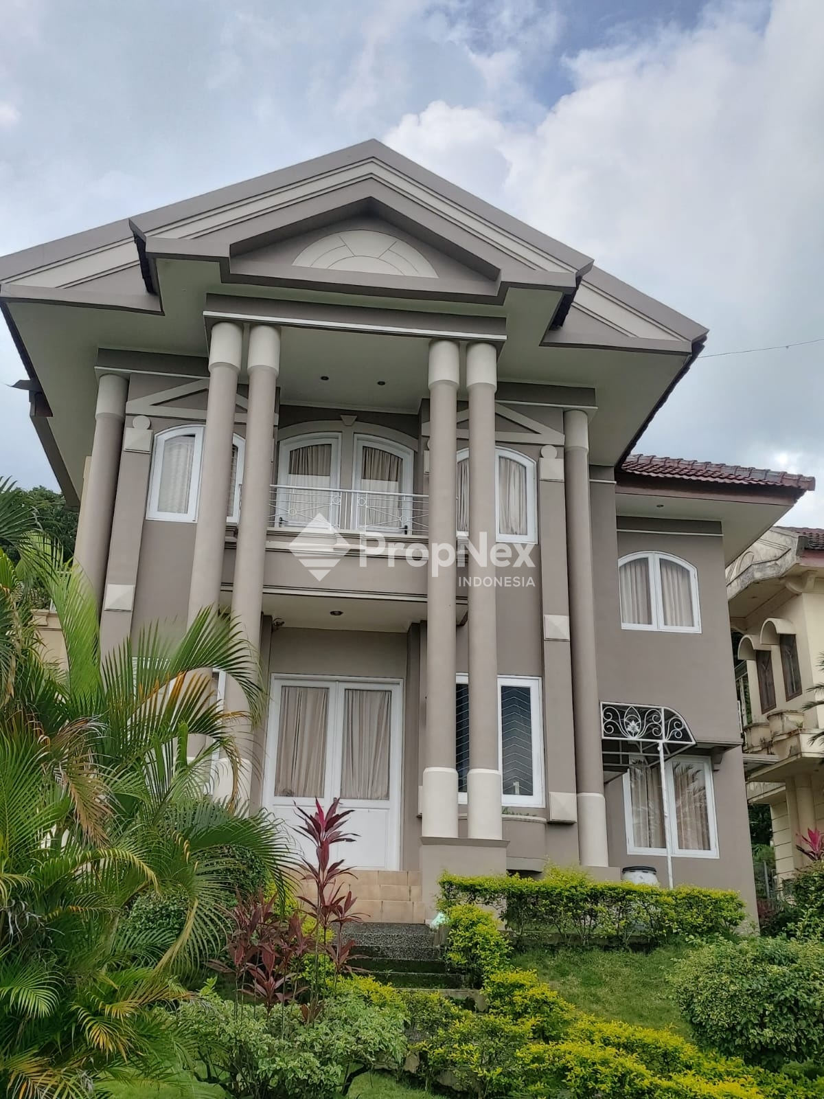 Villa Puncak Trawas Full Furnish